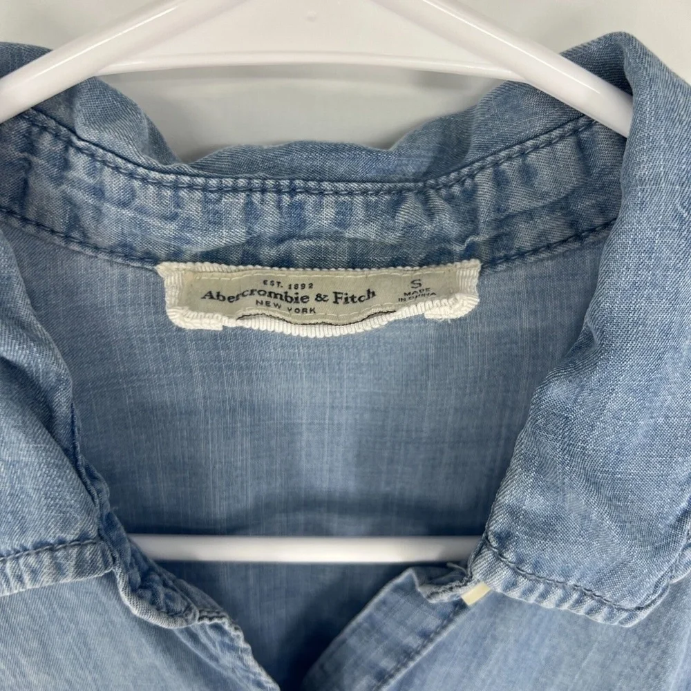 Abercrombie & Fitch Shirt Chambray Button Down Long Sleeve_3